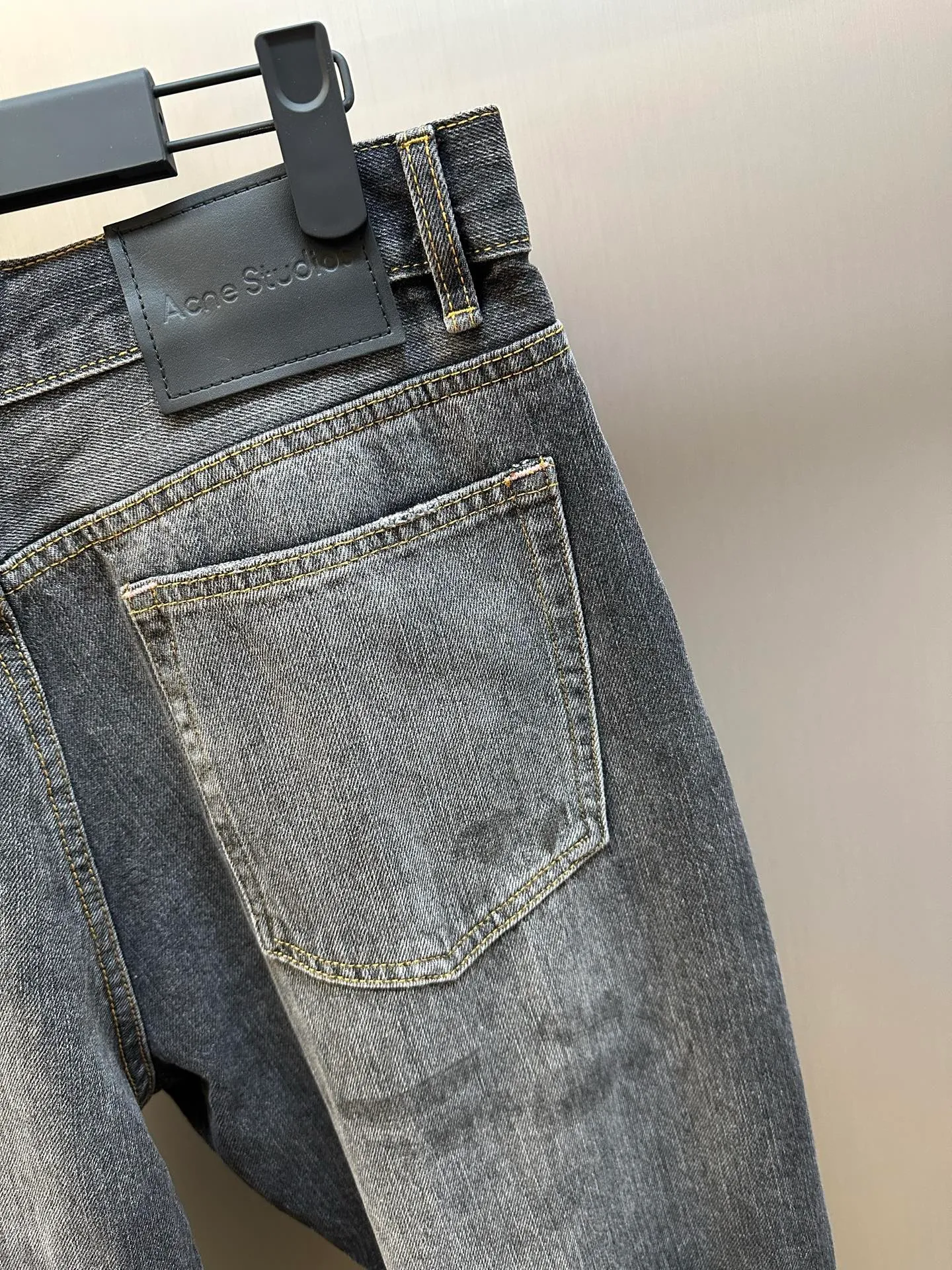 Acne Studios ， ， ， 90 ， 。 ， ， ， ， 。 ， ， 。 + ， ， ， ， 。 size：29.30.31.32